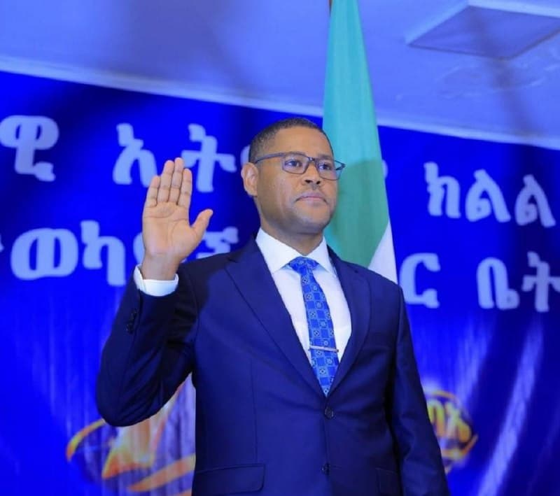 የትምጌታ አስራት (ዶ/ር) የማዕከላዊ ኢትዮጵያ ክልል ፕሬዚዳንት ሆነው ተሾሙ።