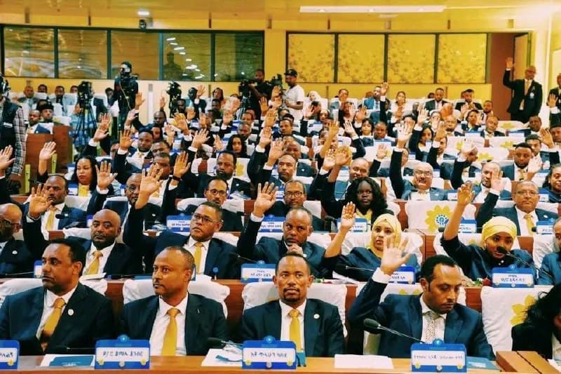 #NewsAlert አቶ ጥላሁን ከበደ በምክትል ከንቲባ ማዕረግ በአዲስ አበባ ከተማ የፐብሊክ ሰርቪስ እና የሰው ሃብት ልማት ቢሮ ኃላፊ ሆነው ተሾሙ።