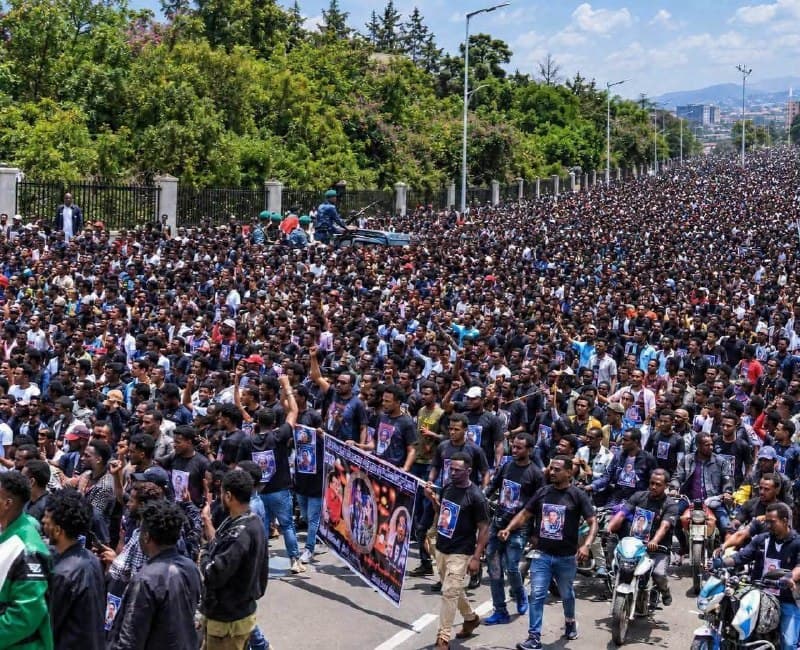 በአፋን ኦሮሞ ሙዚቃዎቿ የምትታወቀው አንጋፋዋ አርቲስት እልፍነሽ ቀኖ በዛሬው ዕለት ከዚህ ዓለም በሞት ተለይታለች።