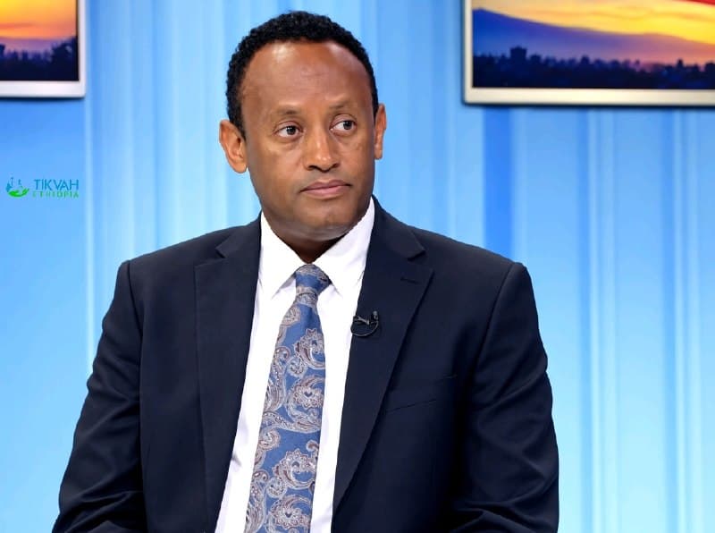 #Mekelle ሀገር መከላከያ ሰራዊት እና የትግራይ ሰላም ኃይል ወደ መሃል መቐለ ሮማናት አደባባይ መግባታቸው ተረጋግጧል።