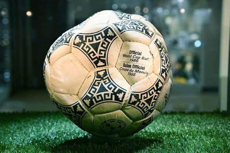የማራዶና ታሪካዊ ኳስ በከፍተኛ ዋጋ ተሸጠ !