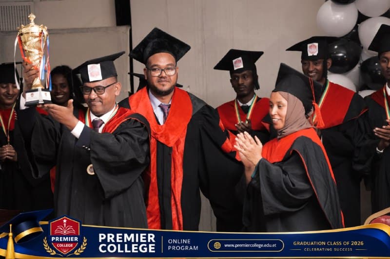 ፕሪሚየር ኮሌጅ በበየነ መረብ (ኦንላይን) ያስተማራቸውን 92 የማስተርስ ተማሪዎችን አስመረቀ።